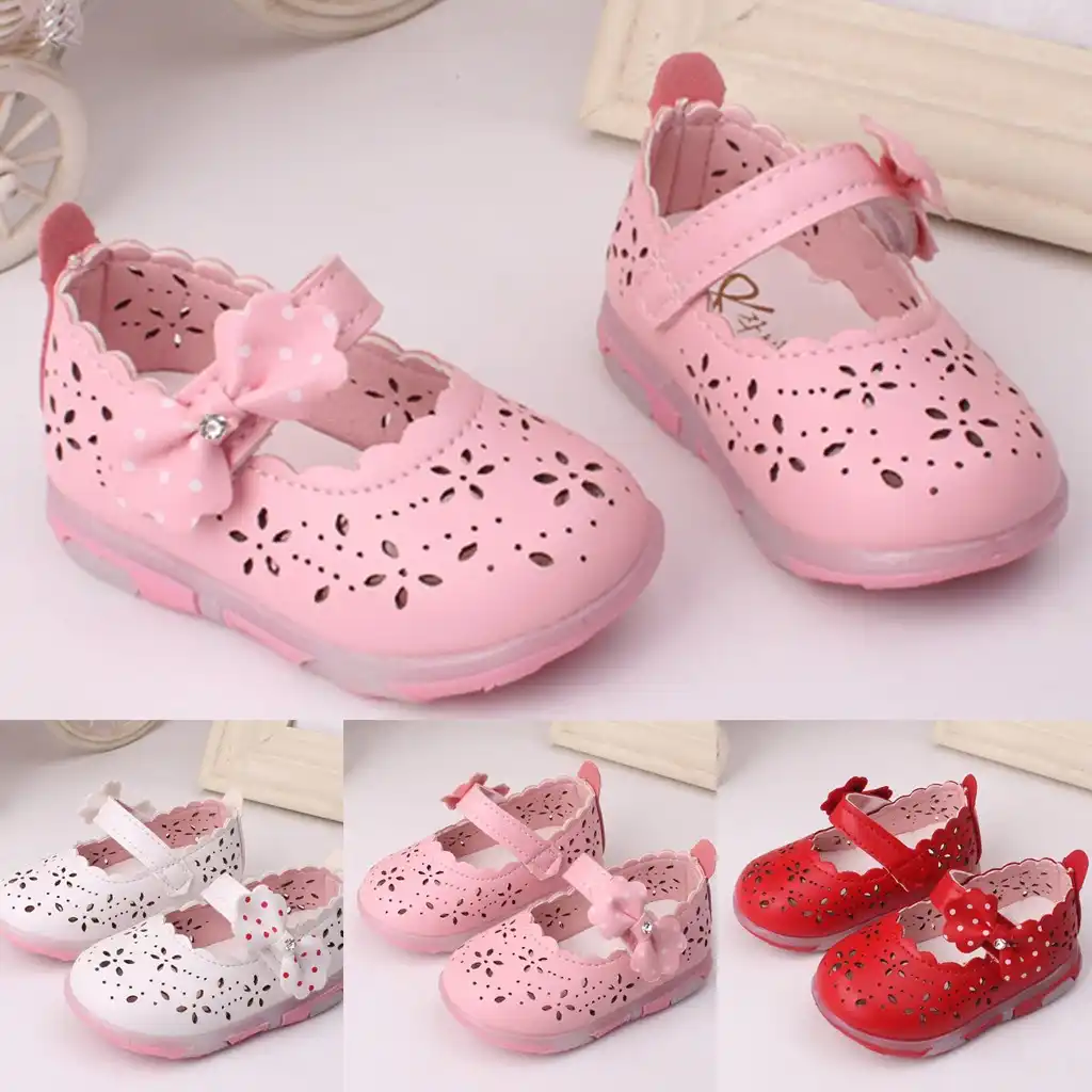 sapato infantil recem nascido