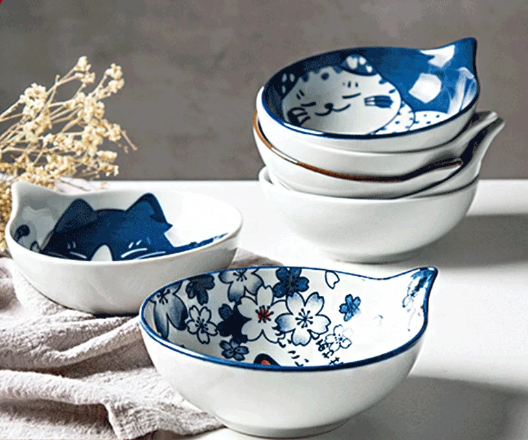 

Japanese hand-painted ceramic plate cartoon cat tableware salad plate household fruit plate ceramic tableware Totoro plate