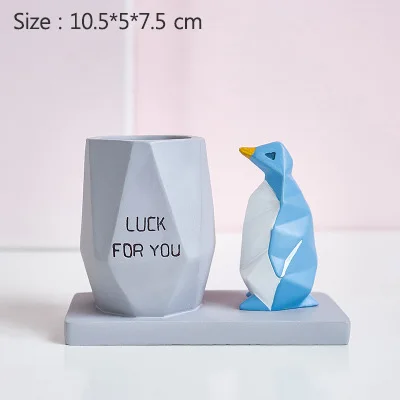 BLUE Скандинавские оригами художественные ремесла ручка держатель смолы статуэтки Миниатюрная модель украшения дома стол декор для хранения мелочей Прекрасный Пингвин - Цвет: BLUE