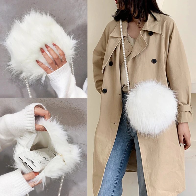 Fashion Faux Fur White Shoulder Bag Soft And Comfortable Suede Round Handbag Autumn And Winter Hot Mini Pearl Chain Chic Bag
