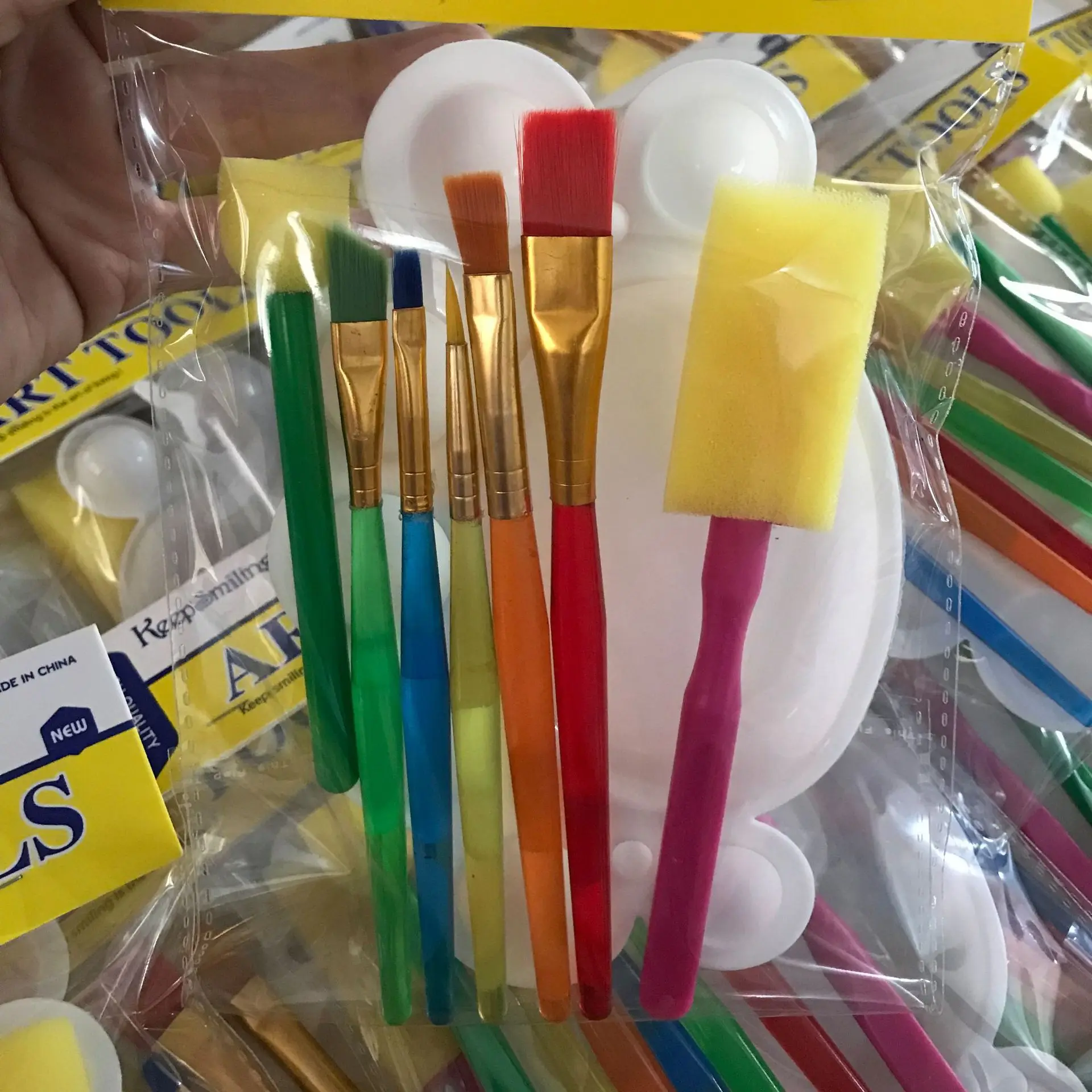 Детский крашеный инструмент конфетного цвета DIY щетка губка Палетка с кистью Упакованные комбинированные художественные принадлежности оптом