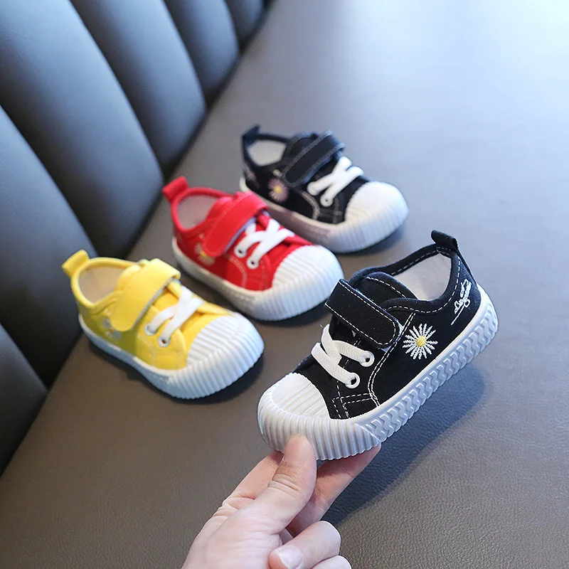 

Girls Canvas Sneakers 2020 Spring and Autumn New Boy's Casual Board Shoes Children's Net Red Daisy Shoes Korean Baby Shoes