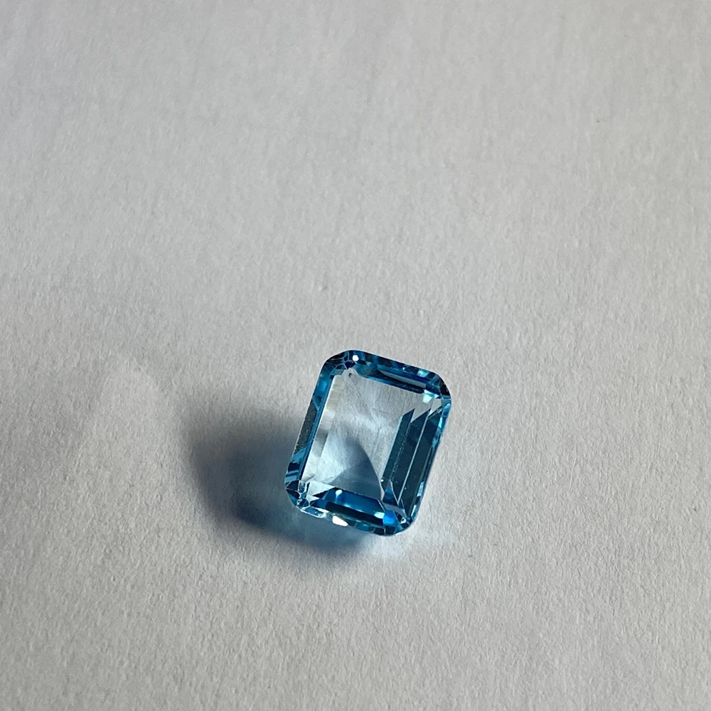 Emerald cut 10&times;8mm 4.1 carats 100% natural sky blue topaz loose gemstone for fashion earring Ring making