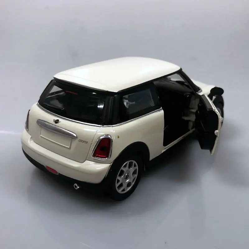 Newray 1/24 Scale Car Model Toys Mini Cooper Diecast Metal Car Model Toy For Collection,Gift,Kids