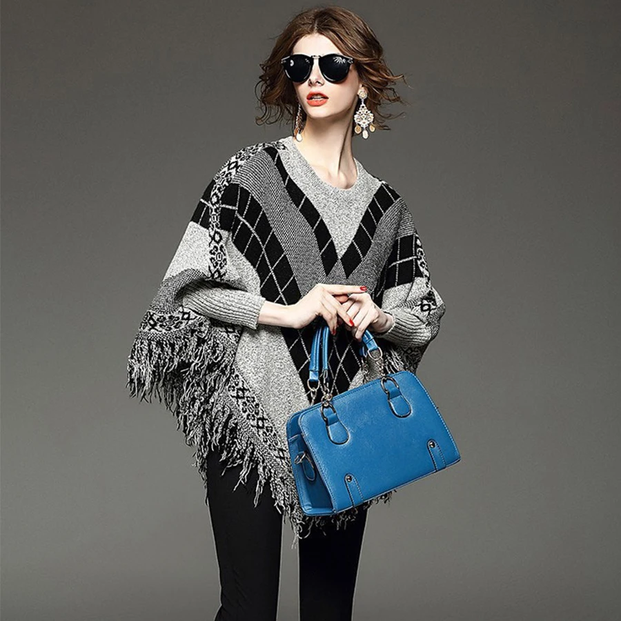 

Elegant Tassel Sweater Women Winter Retro Batwing Sleeve Casual Loose Big Size Sweater Ladies Plaid Shawl Sexy Sweaters Pullover