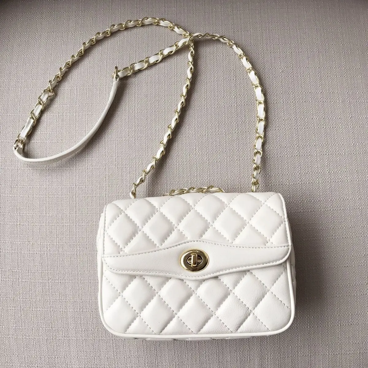 SHEEPSKIN LEATHER RHOMBUS CHAIN BAG NEW STYLE SATCHEL SMALL FRAGRANT BREEZE LEISURE SINGLE SHOULDER BAG LADIES HANDBAGS