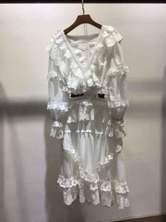 

2019 Autumn & Winter New Woven Point Chiffon Silk Multi-layer Lace Embroidered Dress Size S M L Free Shipping Worldwide