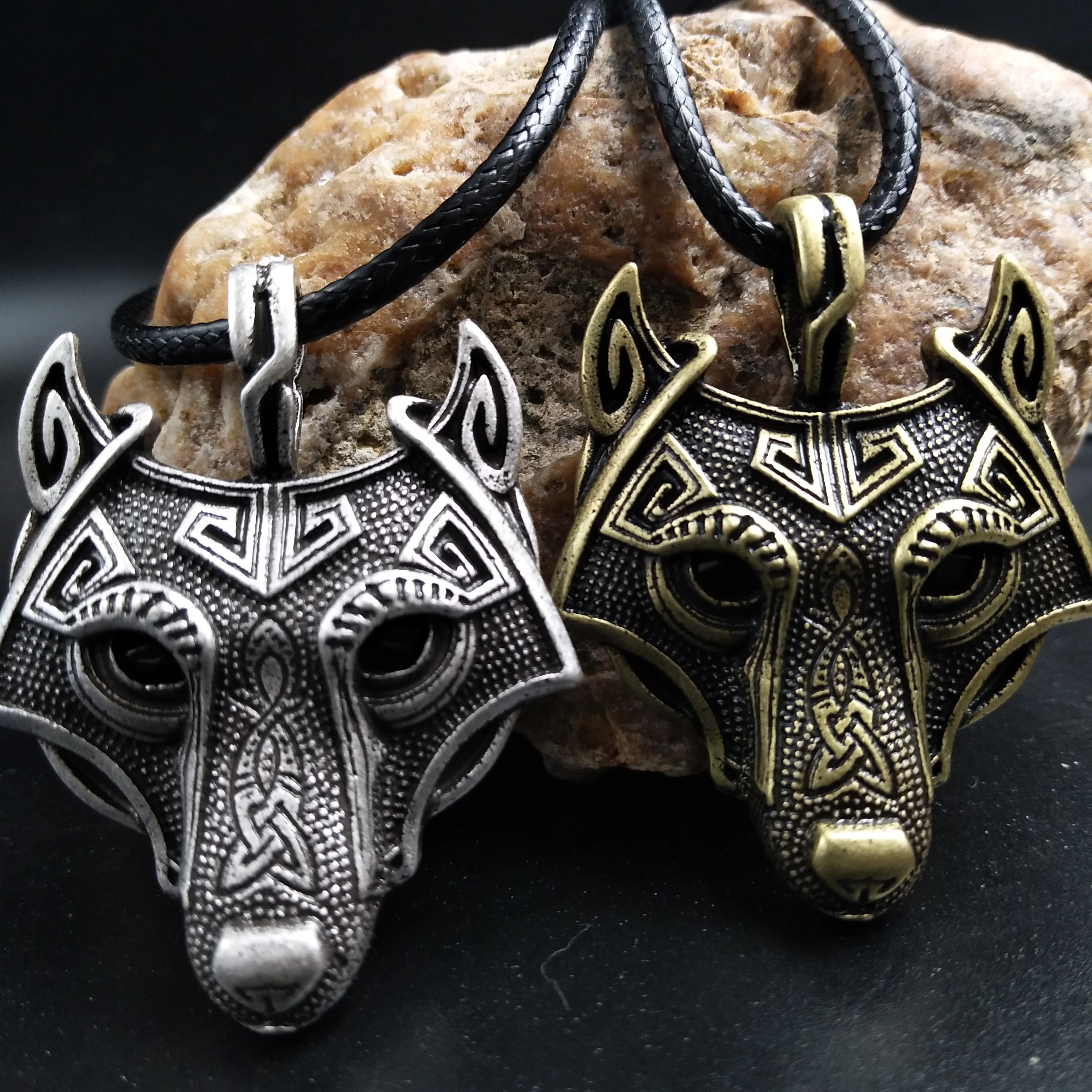Wiccan красный черный кристалл глаза Викинг-Волк амулет-талисман ювелирные изделия мужчины кулон ожерелье Norse Wicca Pagan ювелирные изделия дропшиппинг