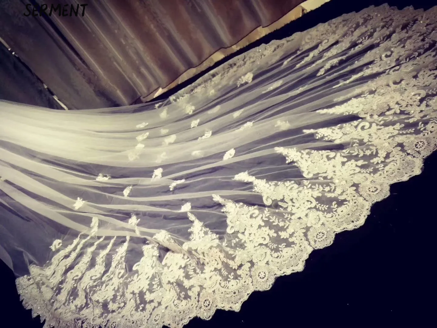 SERMENT New Sequined Lace Edge Veil One-Layer 300cm Wide and 400cm Long Cathedral Veil Wedding Accessories SERMENT New Sequined Lace Edge Veil One-Layer 300cm Wide and 400cm Long Cathedral Veil Wedding Accessories