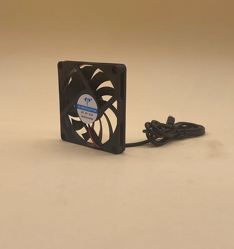 Dc8010 Ultra-Thin Mute Fan 5V Oil Bearing USB Notebook Router 8cm Cooling Fan