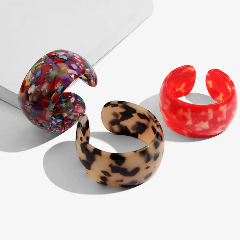 

JUST FEEL New Fashion Colorful Acetate Bangle Bracelet For Women Bohemian Open Cuff Leopard Acrylic Resin Bracelets 2019 Jewelry