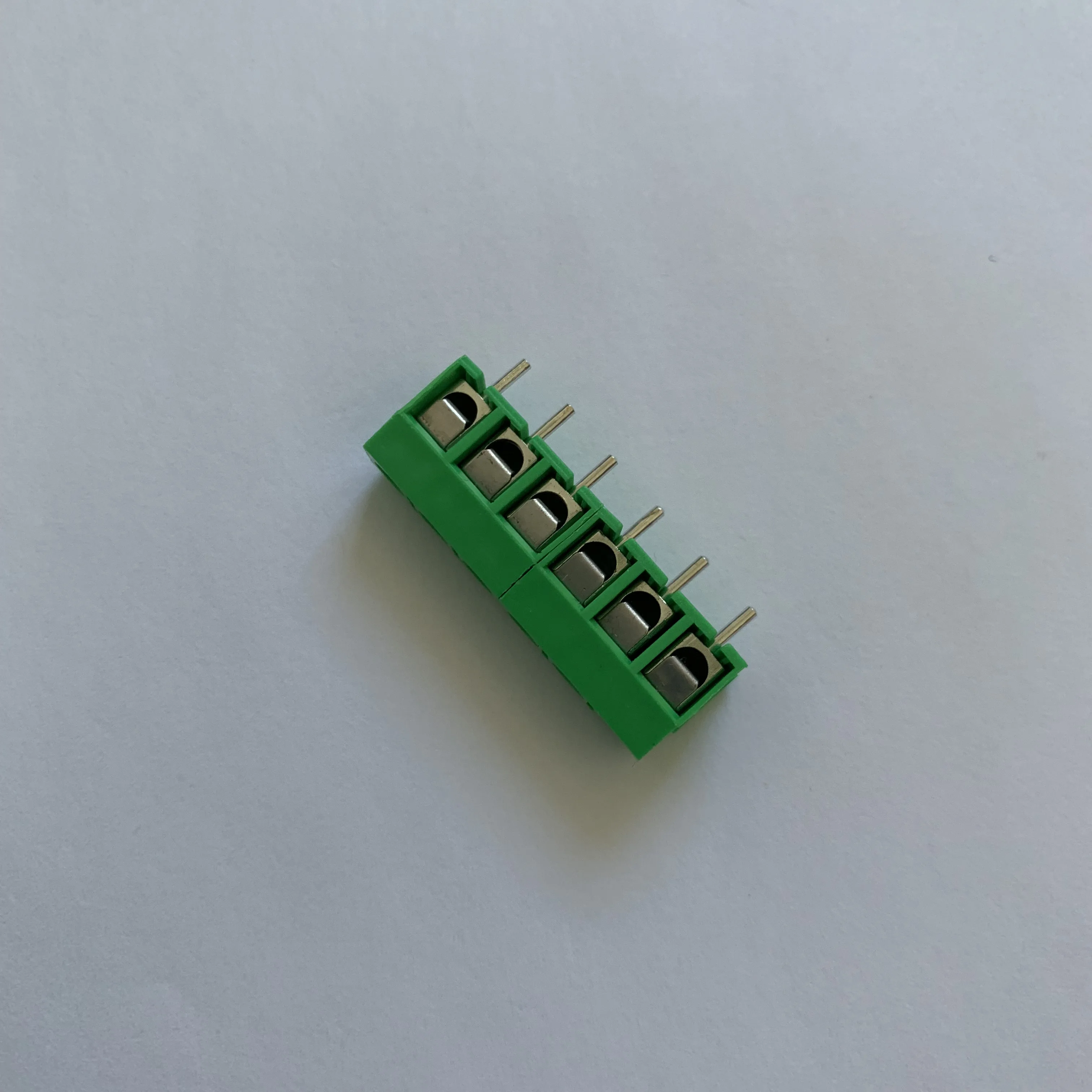 20 шт./лот kf301-6p сращивания, винт тип PCB расстояние 5,0 терминал, терминал медный ножной KF301 красный, зеленый, черный, синий