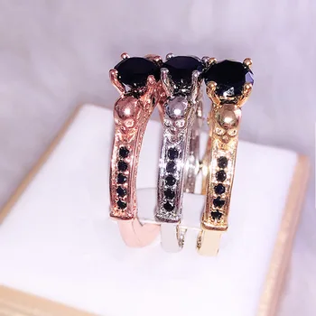 

Fashion Jewelry Retro Tri-color Black Gold Skull Punk Style Black Zircon Ladies Ring Personalized Simple Elegant Ring Jewelry