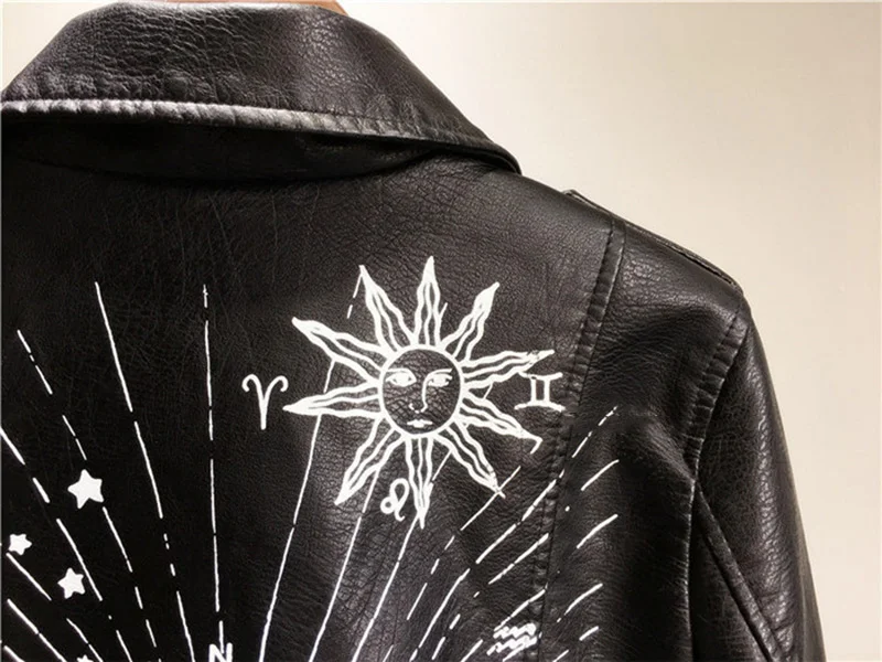 2019 кожаная куртка с заклепками и локомотивом Женская Осенняя красивая из