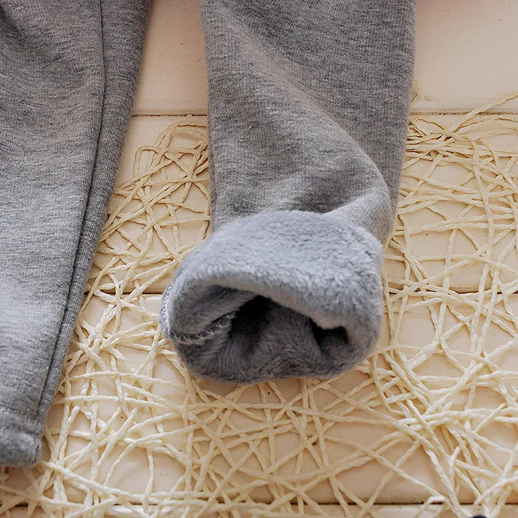 2494601997_248140707