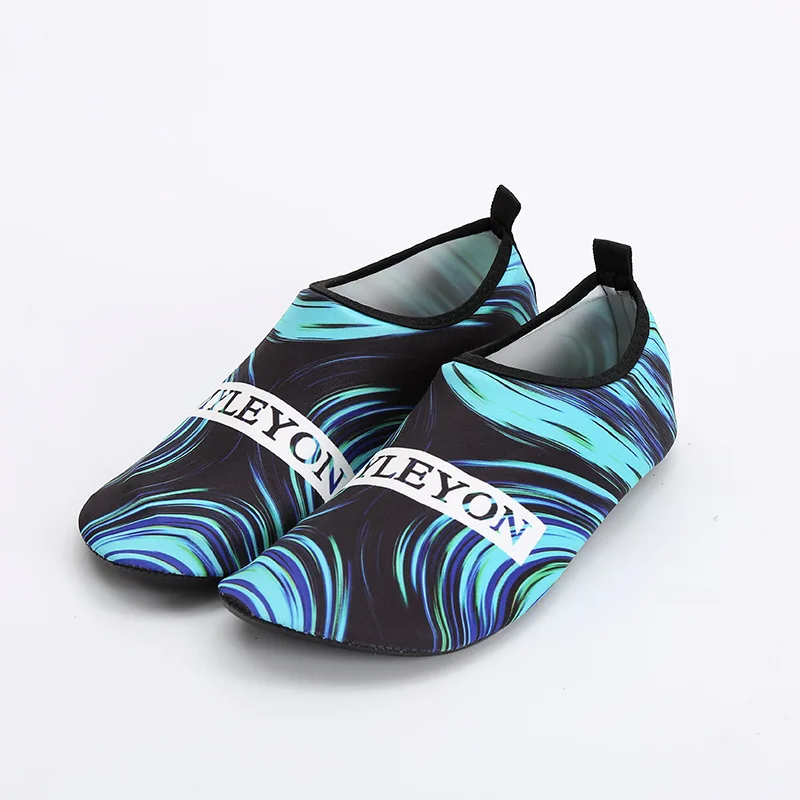 Wading Shoes Couples Sandals Water-skiing Swimming Shoes Sports Red Foot Patch Skin Soft Shoes Diving xie tie Skin Shoes Factory