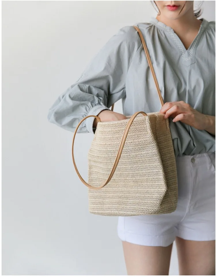 

South Korea Official Website Celebrity Style Casual Shoulder Straw Bag INS Summer New Style Versatile Bucket Type Toth Handbag