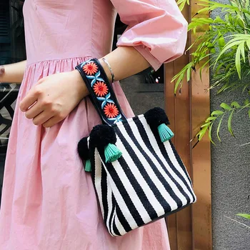 

SutaSuta Handmade Women's Chinese Canvas Embroidery Handbag Small Fresh Lovely Shoulder Messenger Bag