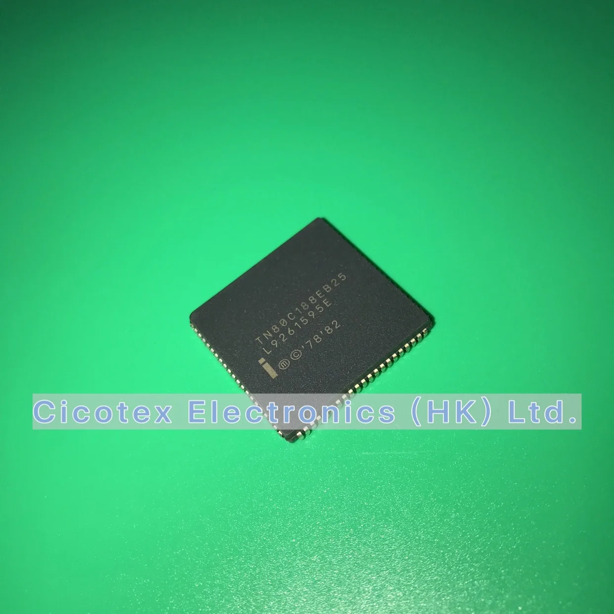 Tn80C188Eb25 Plcc84 Tn 80C188 Eb25 16-Bit Di Alta-Integrazione Incorporato Processori Tn80C188Eb-25 Tn80C188E825