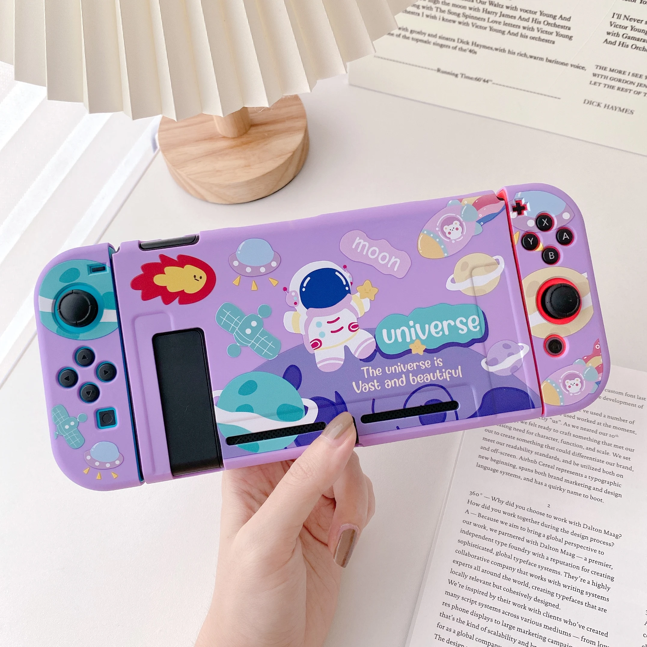 Съемный защитный чехол с изображением астронавтов для Nintendo Switch s cosmonaute задняя