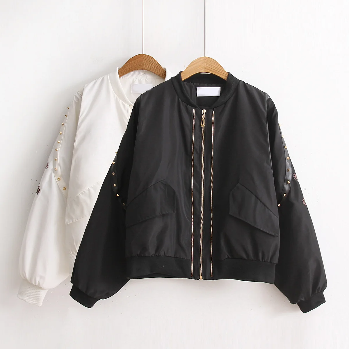 

17 Years Autumn New Style Korean-style Loose-Fit Stand Collar Long Sleeve Rivet Machine Embroidery Coat Tops Women's