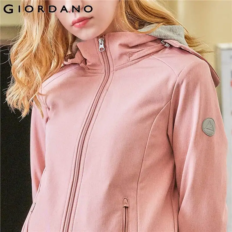 Giordano.женская куртка с капюшоном и застежкой на молнии,выполнена в нескольких цветовых вариантах