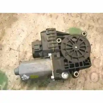 

WINDOW MOTOR FRONT RIGHT Audi S4 AVANT (B5) 0130821786 [BF166] Bosch 8 PINS