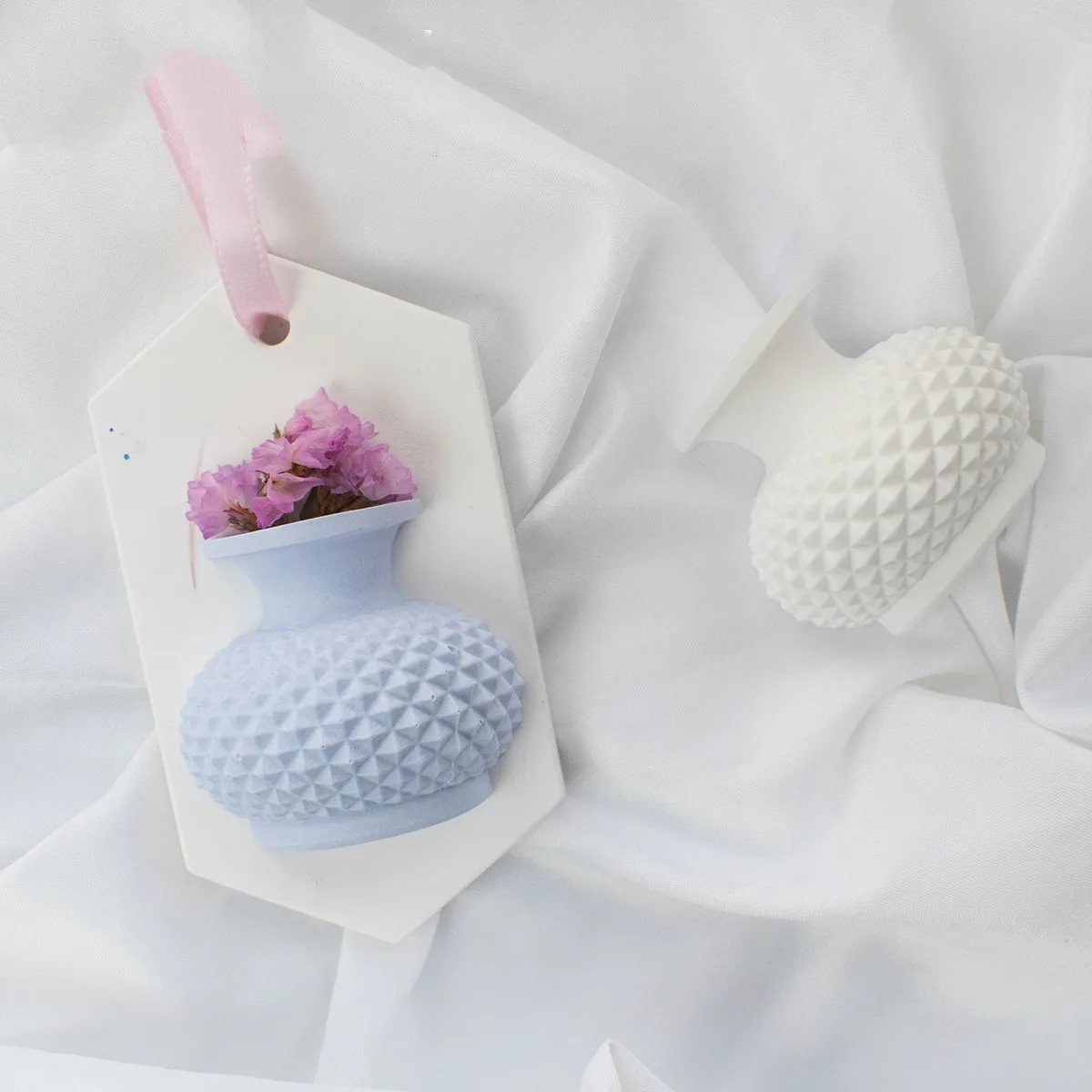 Car Aromatherapy Gypsum molds Aromatherapy Candle Vase Mould Pendant Car Decoration plaster mold silicone mold