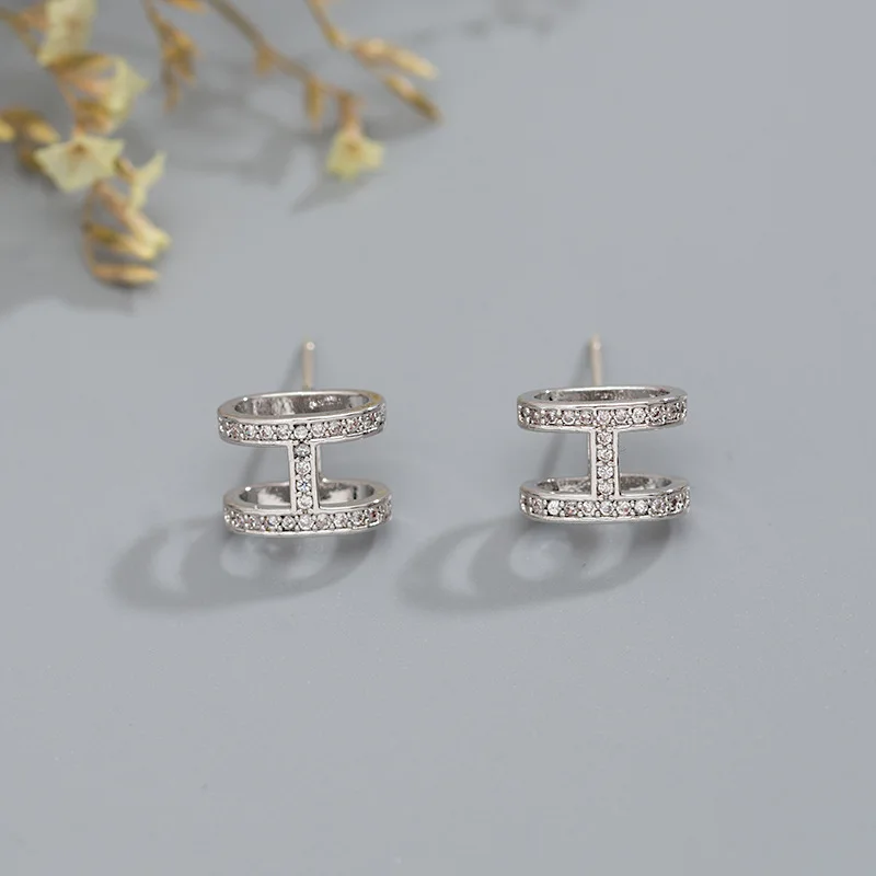 

Xiao yi I-shaped Stud Anti-Allergy 925 Silver-Ear Stud Women's Elegant Korean-Style Sweet G-DRAGON Celebrity Inspired Ear Stud