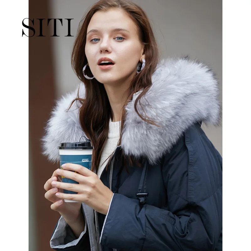 Siti темно-синяя куртка-пуховик с большим меховым воротником и вышивкой в Корейском стиле для путешествий средней длины, зимнее женское пальто