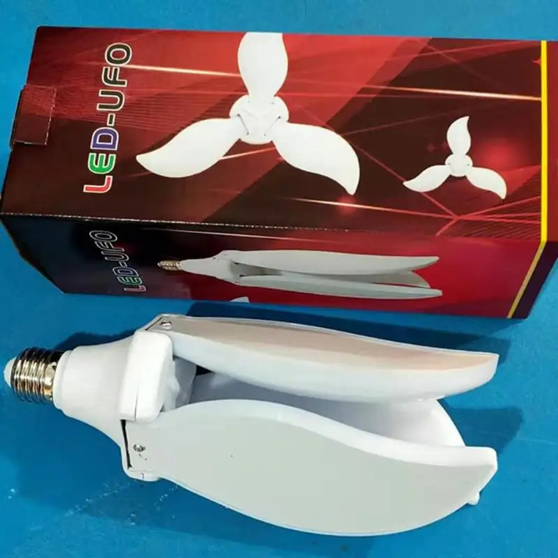 Fan Three-Blade LED Lamp 45W E27 Foldable Energy Saving Home Ceiling Light 84LED wide voltage new three-leaf foldable