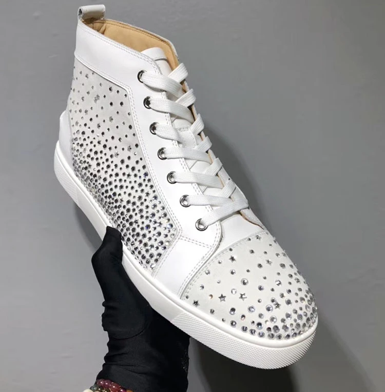 red bottoms mens spikes