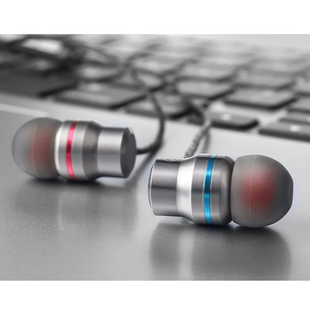In-Ear Bass Sports Wired Earphone Portable Super Bass Stereo in-ear Earphones Gaming Headset for Music with Microphones