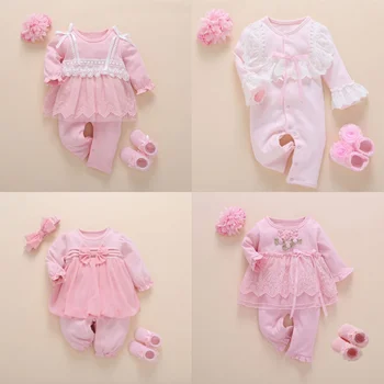 Neonato Vestiti Della Ragazza Autunno Del Merletto di Cotone Stile Principessa Tuta Del Bambino 0-3 Mesi Pagliaccetto Infantile Con Calzini Fascia ropa bebe