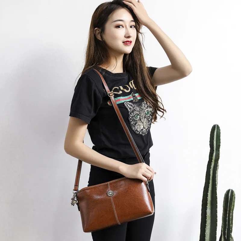 

Bag Women's 2019 New Style Oil Wax Cowhide Shell Bag Genuine Leather Retro Versitile Fashion Crossbody Bag Fashion