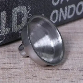 

Portable Kitchen Tools Stainless Steel Funnel Outdoors Mini Stainless Steel Hip Flask Flagon Set Home Cooking Accessories