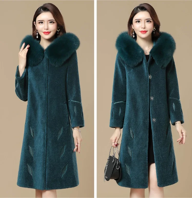 UHYTGF Quality Sheep sheared fur coat female fox fur hooded warm winter fur coat fashion embroidered 4XL plus size top women1021