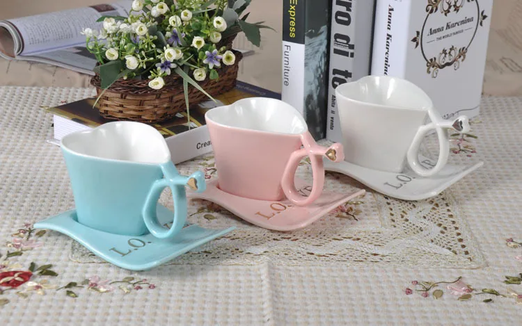 Керамическая кофейная чашка набор английский послеобеденный чай набор кружка в форме сердца парные чашки и блюдце кофейная посуда набор подарок для влюбленных Прямая поставка