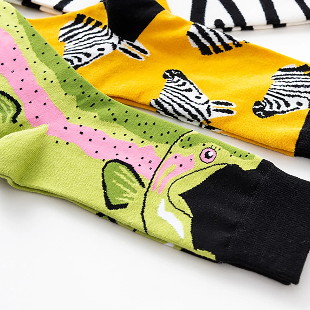 Cotton Blend Non Slip Elastic Breathable Colorful Soft Warm Men Socks Autumn Jacquard Weave Middle Tube Sport Printed
