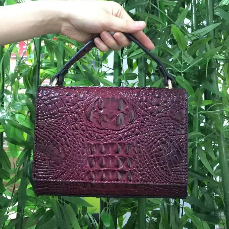 Maroon Crocodile Pattern Shoulder Bag for Women Crocodile Clutch Tote Purse Bag with Crocodile Haed Decoration Maroon Crocodile Pattern Shoulder Bag for Women Crocodile Clutch Tote Purse Bag with Crocodile Haed Decoration