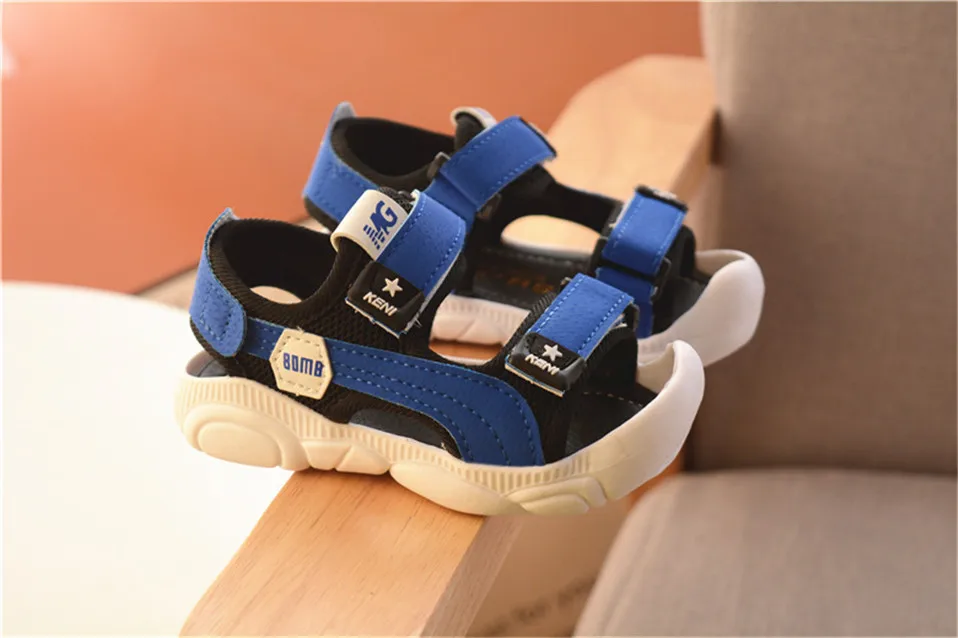 Summer Baby Boys Girls Shoes Kids Beach Sandals for Boys Soft Leather Bottom Non-Slip Closed Toe Safty Shoes Children Shoes