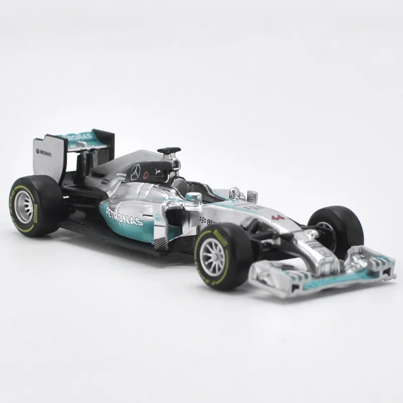 Модель гоночного автомобиля Bburago 1/43 1:43 Масштаб 2018 2019 F1 формула 1 модель с литым