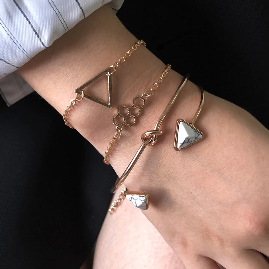 

4Pcs Bohemian Bracelets for Women Natural Resin Geometric Gold Color Alloy Chain Bracelet Set Adjustable Bangles Wrist Jewelry