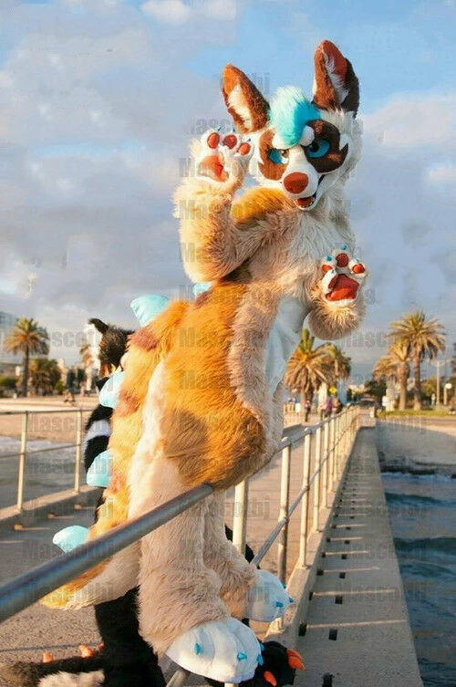

Plush Fursuit Husky Dog Fox Mascot Costume Furry Animal Role-playing Suit Fancy Party Game Clothes One-piece Stage Show Adult