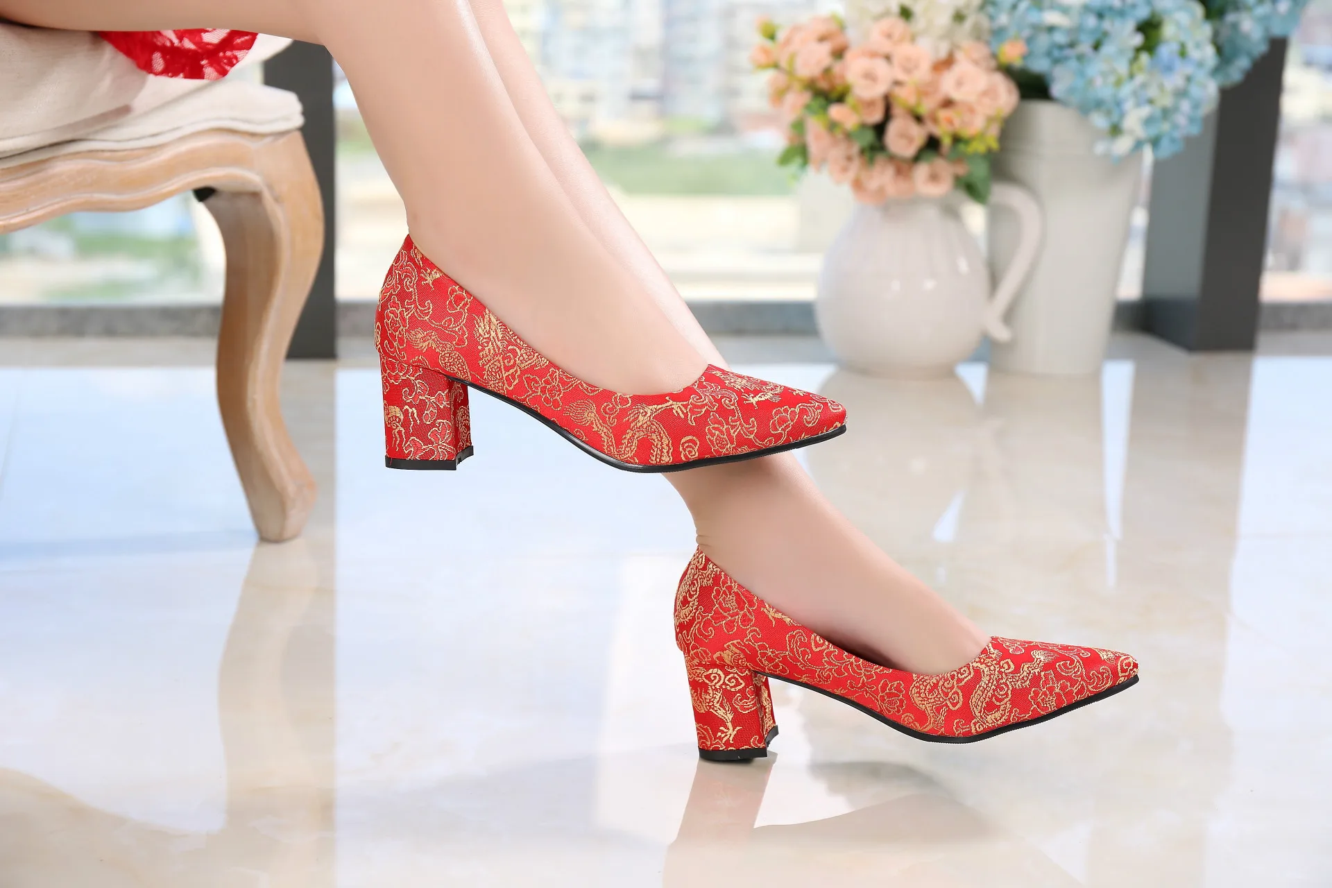

Marriage Shoes Red Chinese Style Lace Embroidery Chunky-Heel Semi-high Heeled Pointed-Toe Bridal Shoes Wedding Shoes Red Shoes C