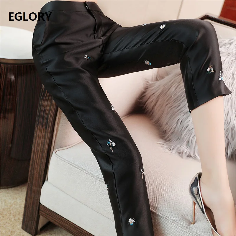 High Quality Pants 2020 Spring Summer Trousers Women Vintage Flower Embroidery Mid-Calf Length Casual Black White Pants & Capris High Quality Pants 2020 Spring Summer Trousers Women Vintage Flower Embroidery Mid-Calf Length Casual Black White Pants & Capris