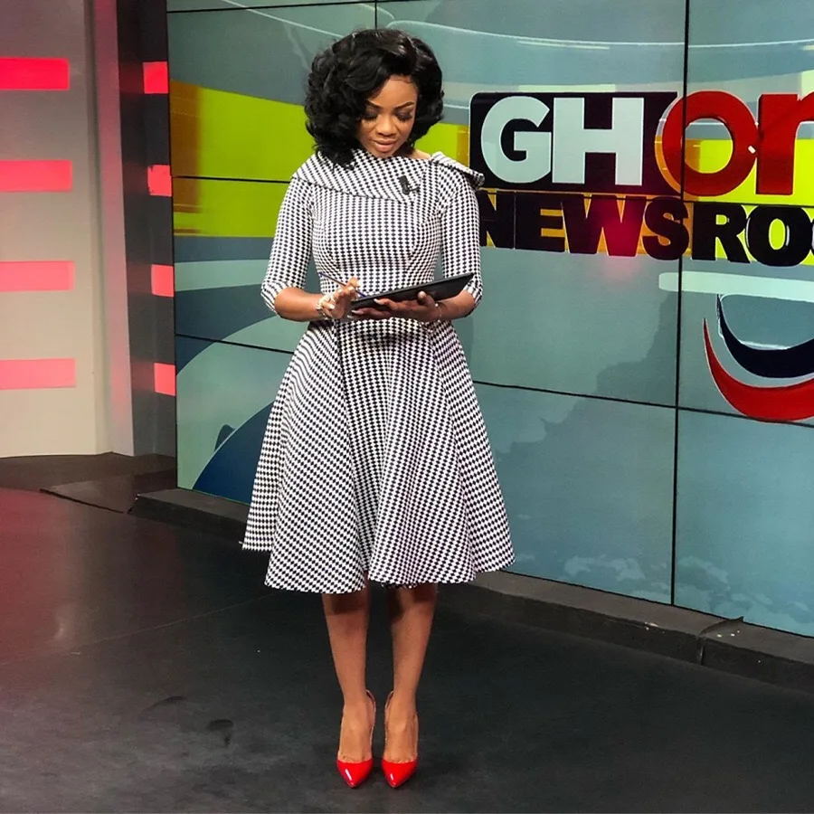 

4 Size (M L XL XXL) African Dashiki dress New style middle Sleeve For Lady