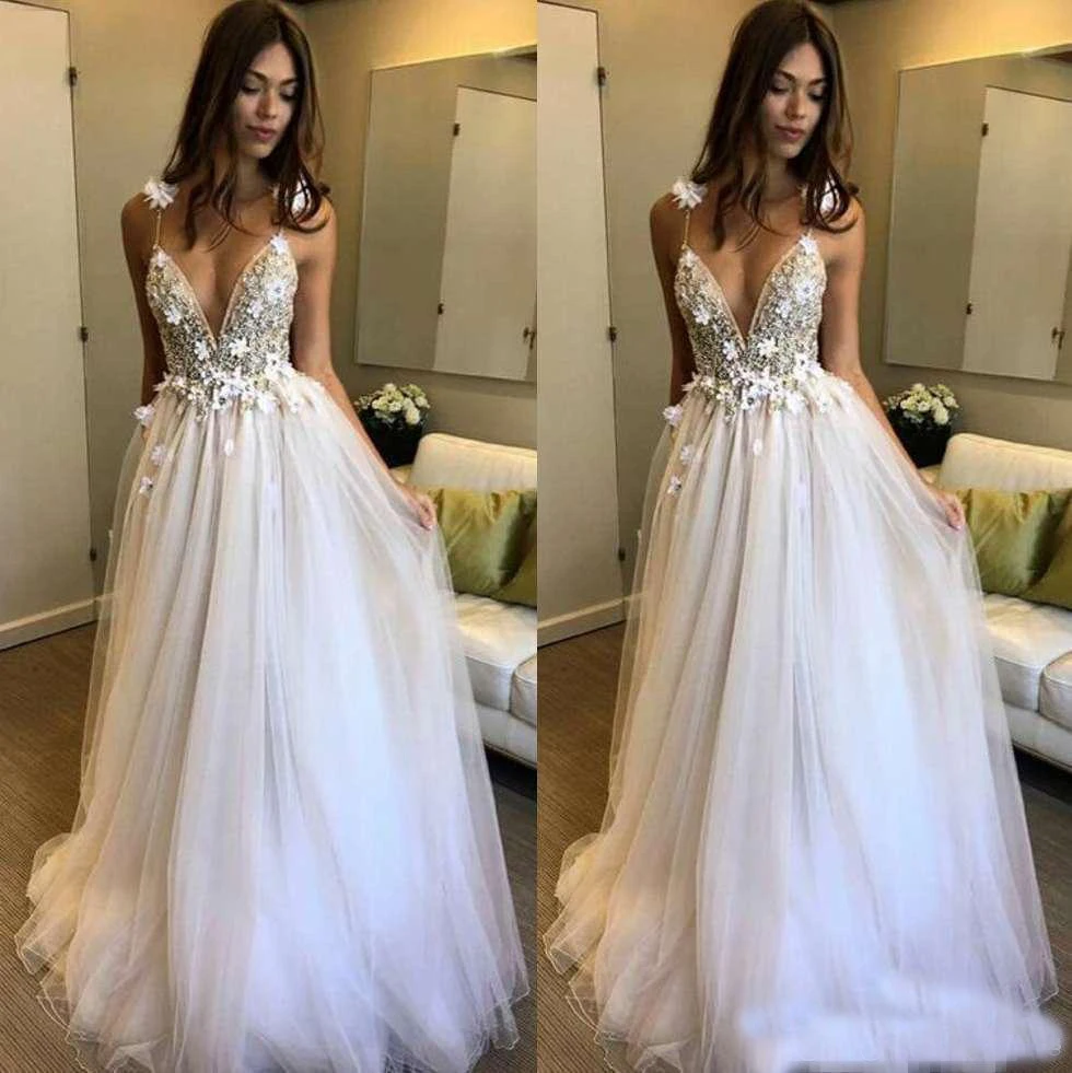 

Newest 3D Applique Flowers A Line Wedding Dresses Deep V Neck Sleeveless See Through Bodice Tulle Bridal Gowns Vestido De Noiva
