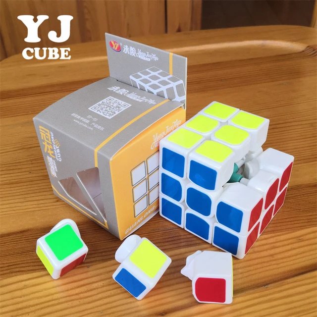 Cubo Mágico 3x3 Preto Adesivado (YJ8358)