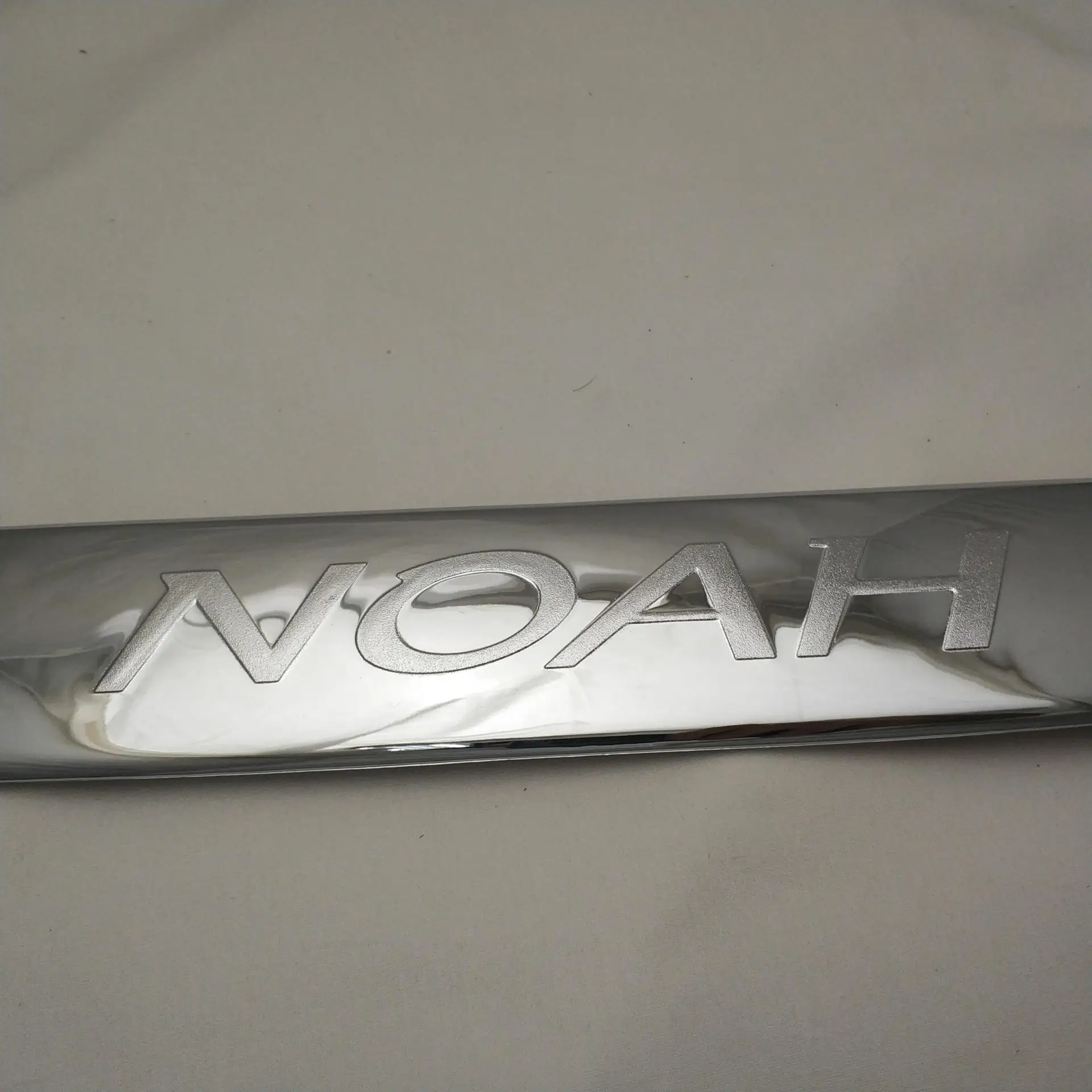 

Suitable for TOYOTA Noah 1998 Car Trunk Decoration Strip Modified Protection Exterior Parts Plating